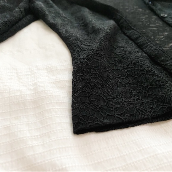 Nwot LIONESS LA MESA BLACK LACE LONG SLEEVE BUTTON FRONT CROPPED BLOUSE - Picture 10 of 10